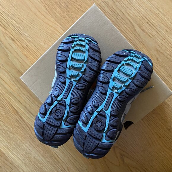 NWT Merrell Deverta 2 Women's Hiking Boot - Picture 8 of 9